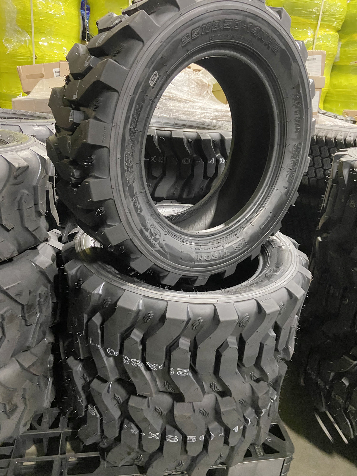 Tire 25X8.50-14 Load 8 Ply LoadMaxx EM Loader Industrial Tire 25X8.50-14 Load 8 Ply LoadMaxx EM Loader Industrial